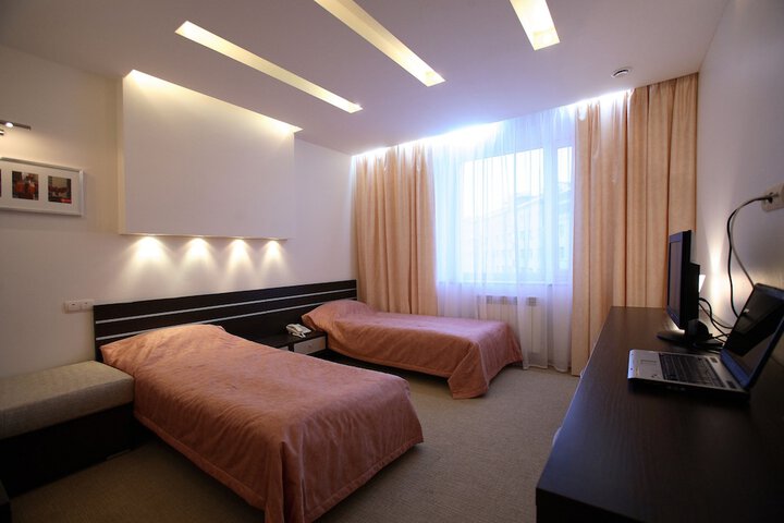Room 14 of 37