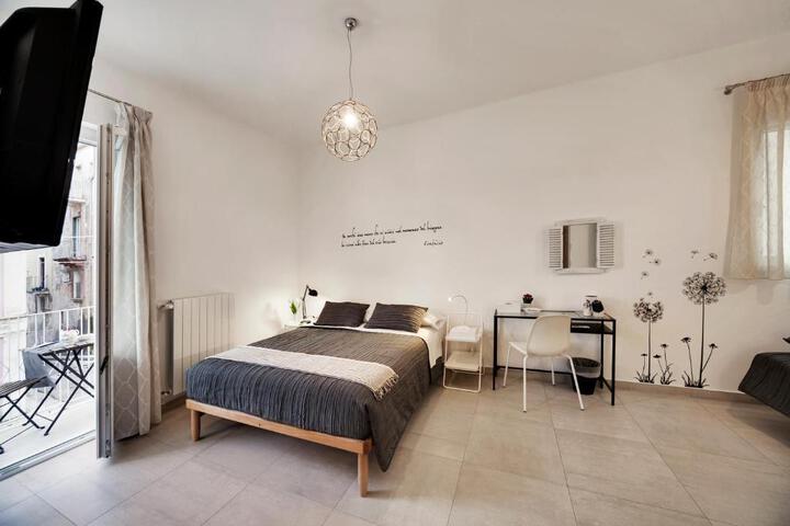 Room 6 of 17