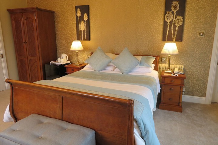 Room 8 of 36