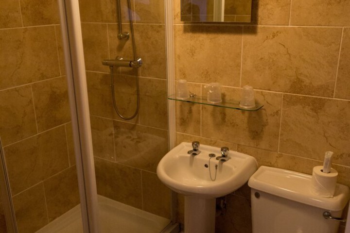 Room 15 of 25