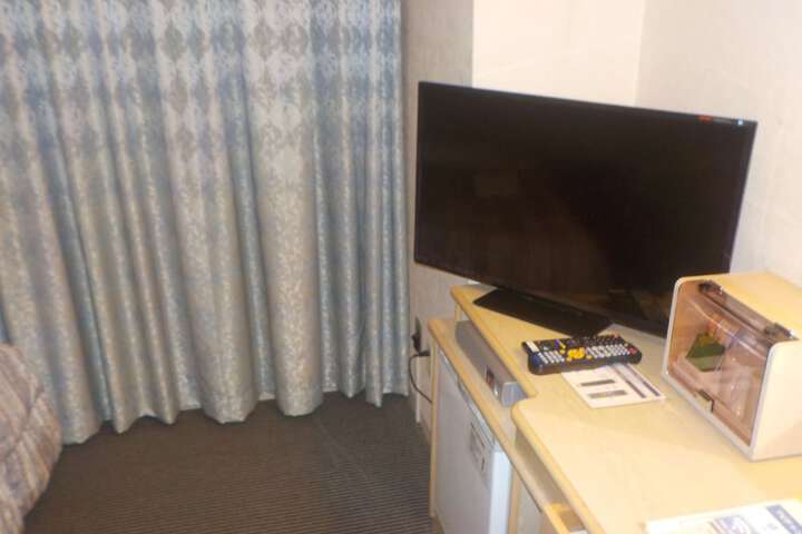 Room 14 of 38
