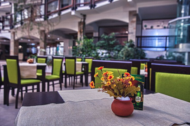 Guest Lobby