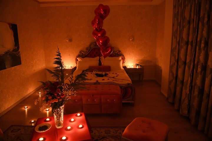 Room 19 of 48