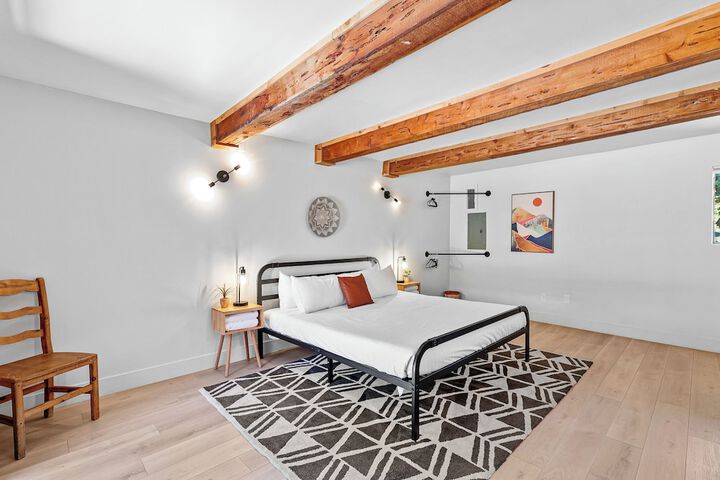 Room 20 of 173