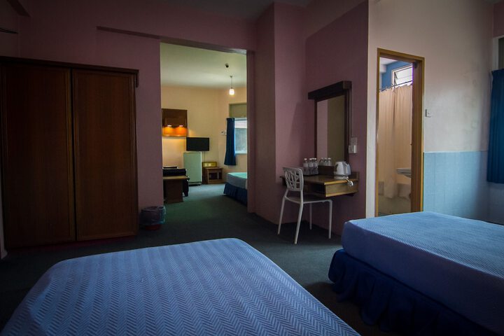 Room 22 of 60