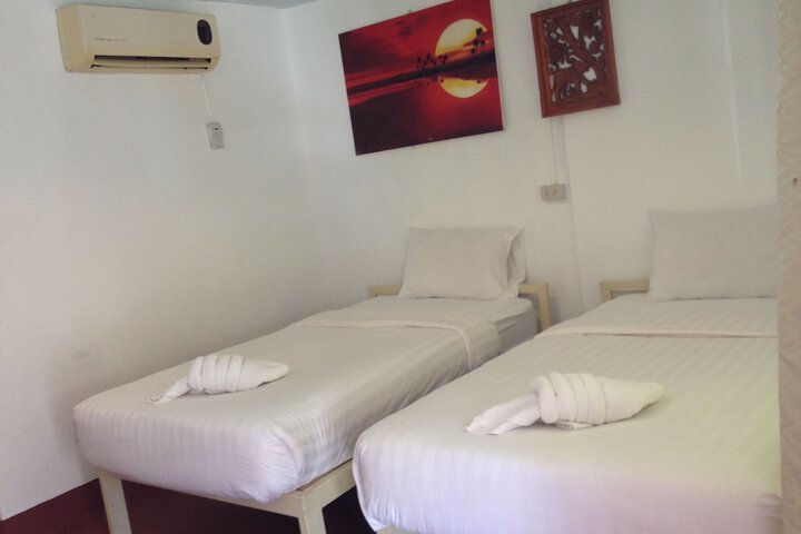 Room 9 of 72