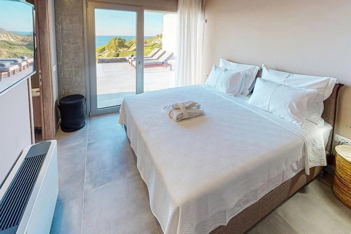 Stunning Home in Gazi Heraklio With 3 Bedrooms, Wifi and Outdoor Swimming Pool