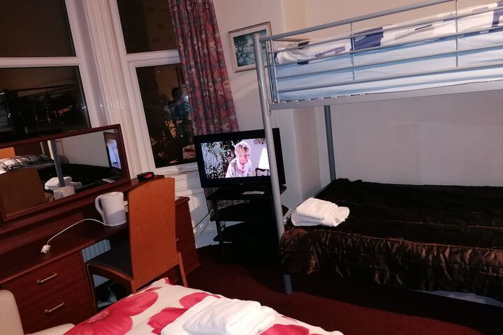 Room 5 of 41