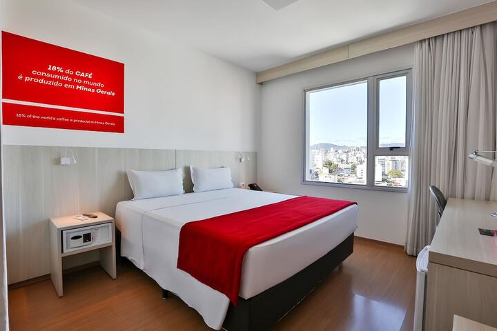 Room 27 of 48