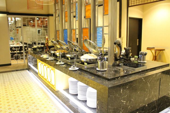 Breakfast/Coffee Service 29 of 52