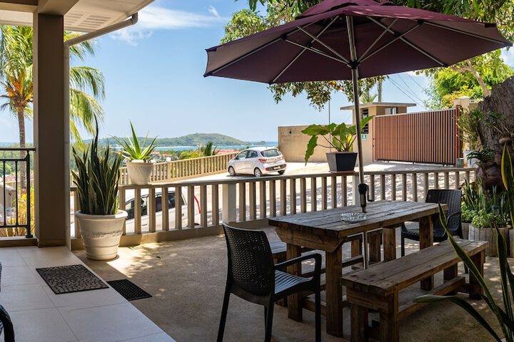 Sundeck 103 of 114