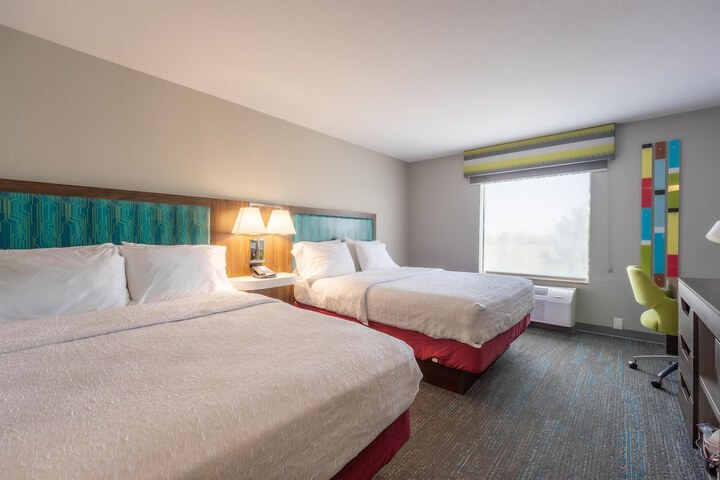 Room 35 of 72
