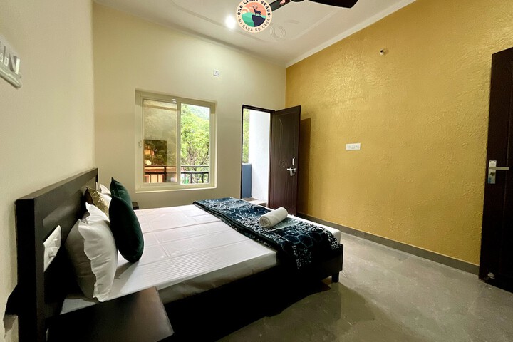 Room 26 of 60