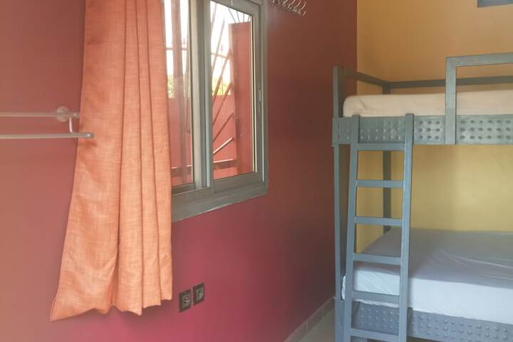 Room 4 of 17