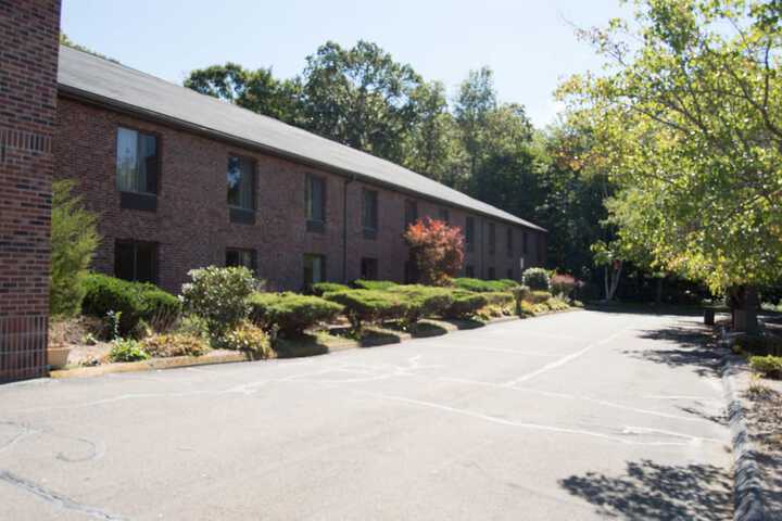 Aderi Hotel Niantic