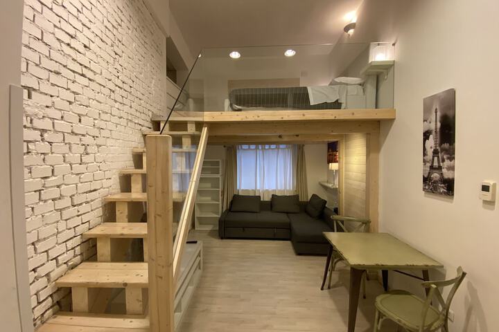 Room 5 of 86