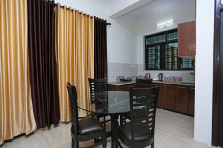 Room 3 of 16