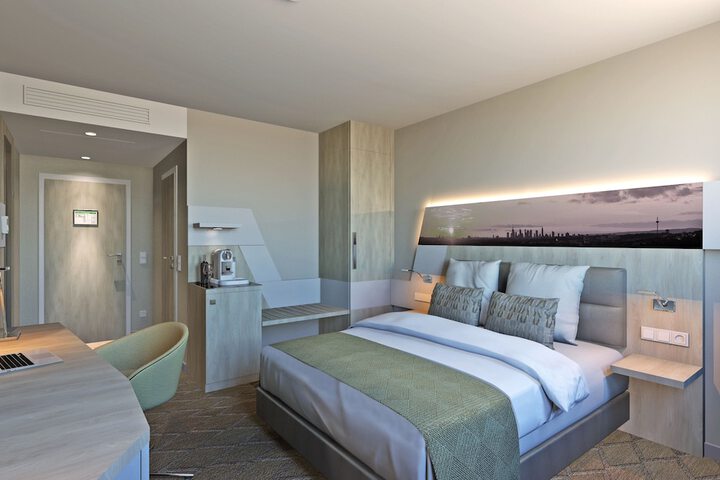 Room 4 of 112