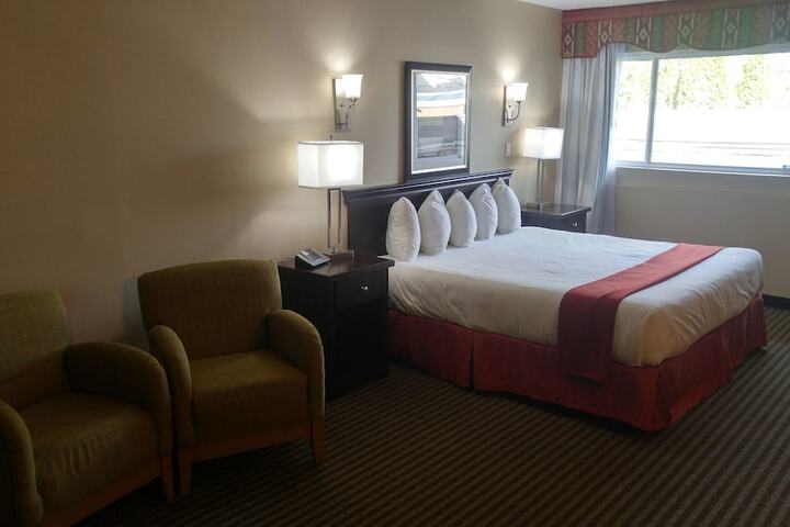 Room 17 of 32