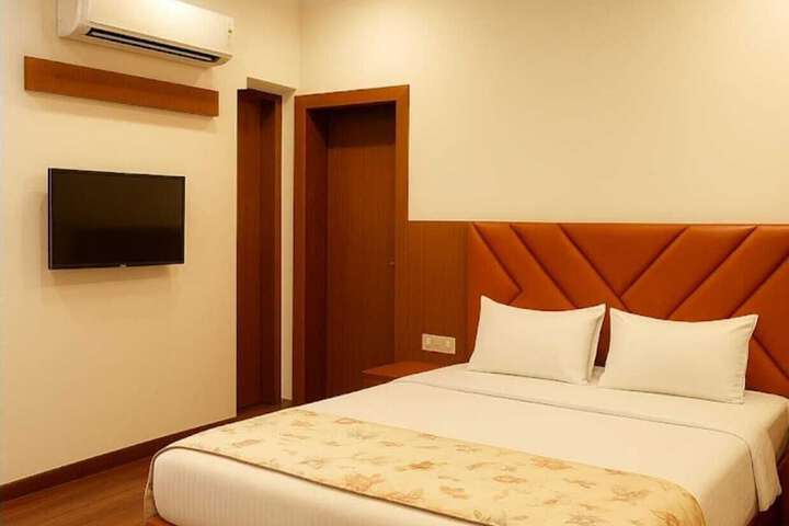 Room 15 of 44