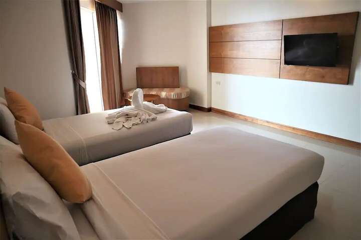 Room 14 of 43
