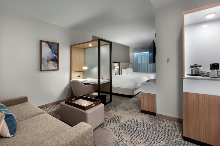 Room 12 of 30