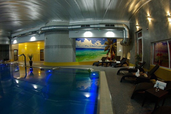 Pool 19 of 41
