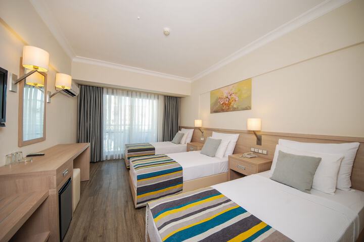 Room 5 of 23