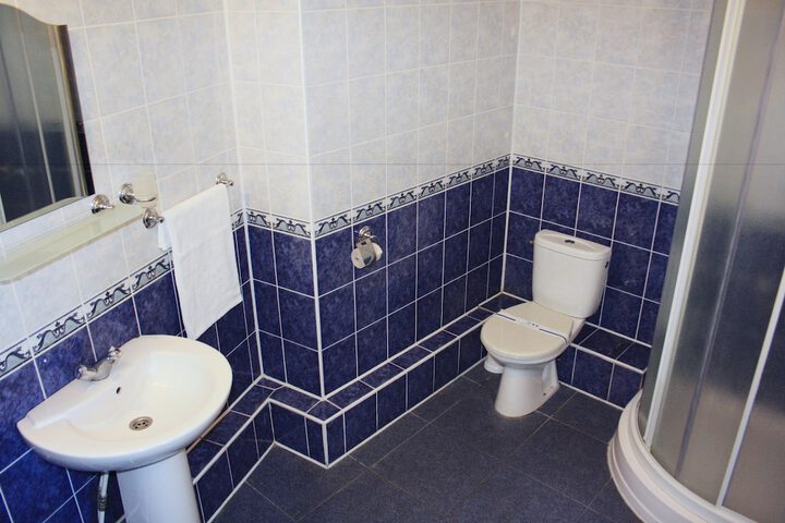 Room 11 of 23