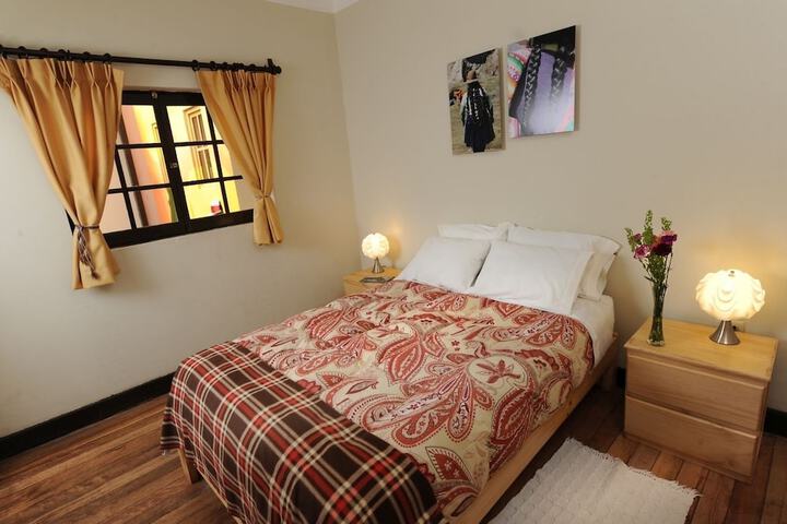 Room 9 of 34
