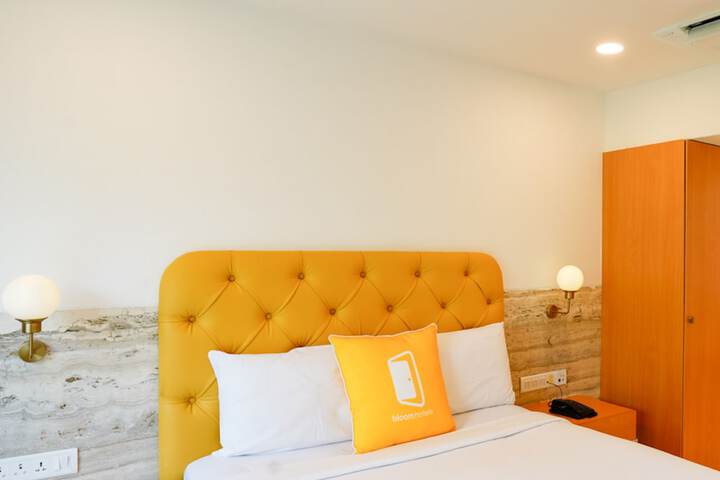 Room 8 of 42