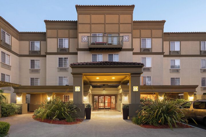 Hotel 33 of 33