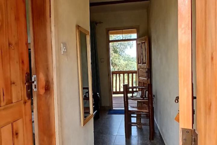 Room 20 of 97