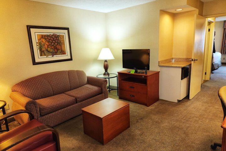 2 Double Beds 1 Bedroom Suite (2 of 22)