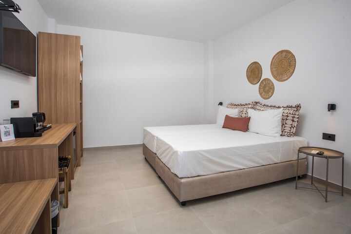 Room 10 of 53