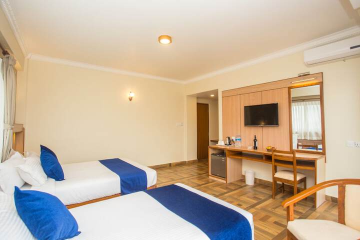 Room 13 of 50
