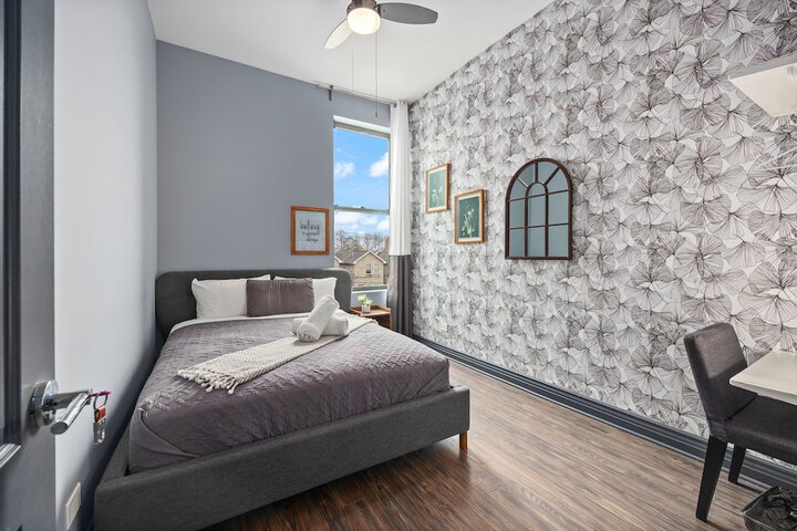 Room 5 of 31
