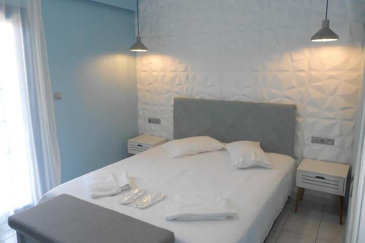 Room 15 of 53