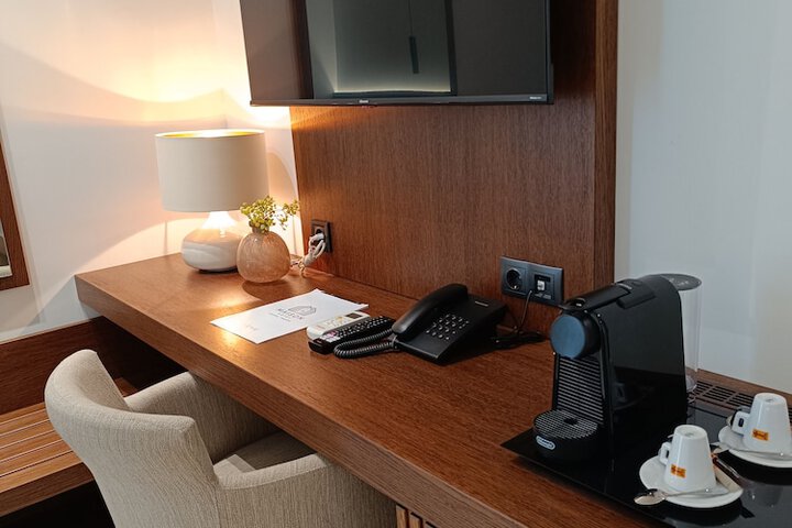 Room 44 of 70