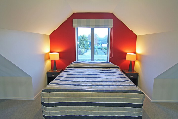 Room 3 of 43