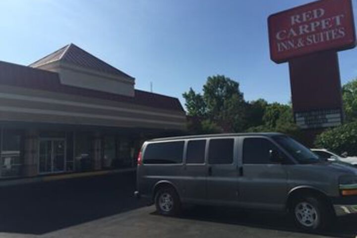 Photo of Red Carpet Inn & Suites Muncie