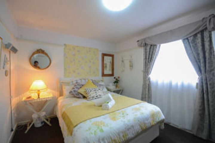 Room 20 of 33