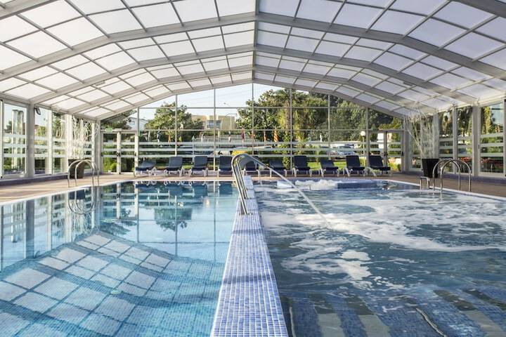 Pool Hotel