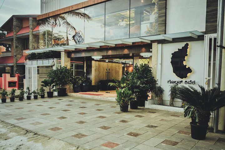 Hotel 85 of 89