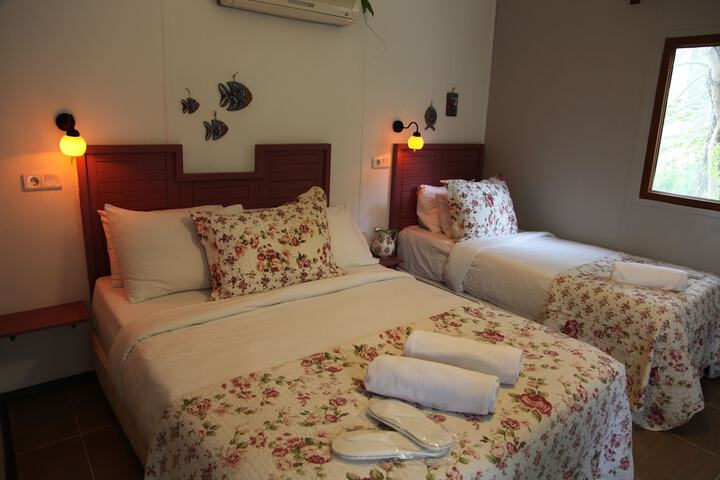 Room 4 of 70