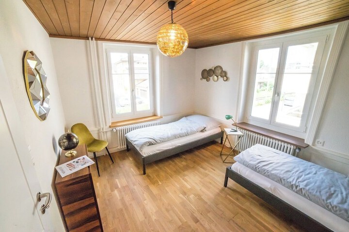 Room 16 of 40