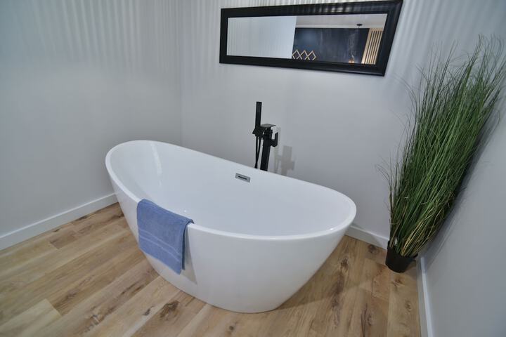Hot Tub 111 of 124