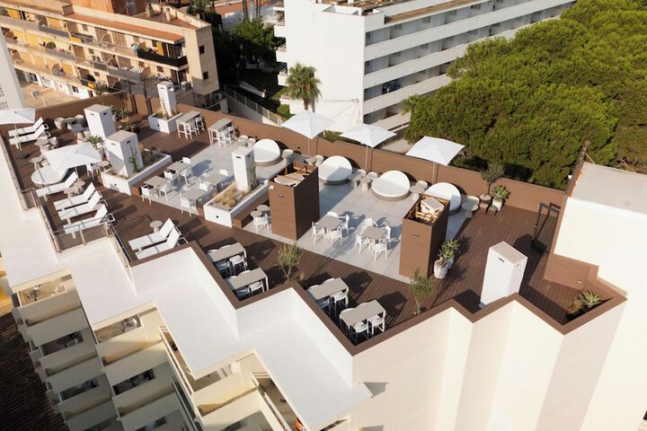 Terrace/Patio 94 of 98
