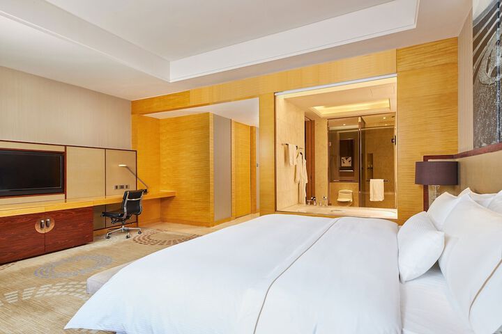 Room 11 of 54