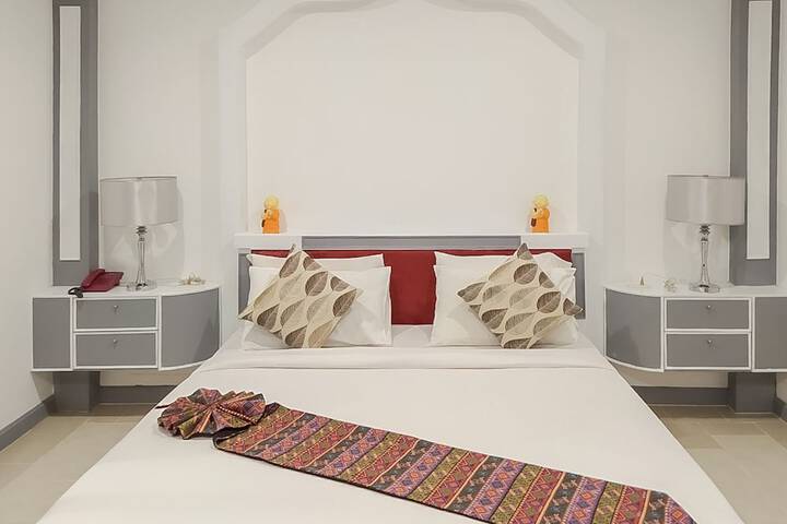 Room 8 of 52